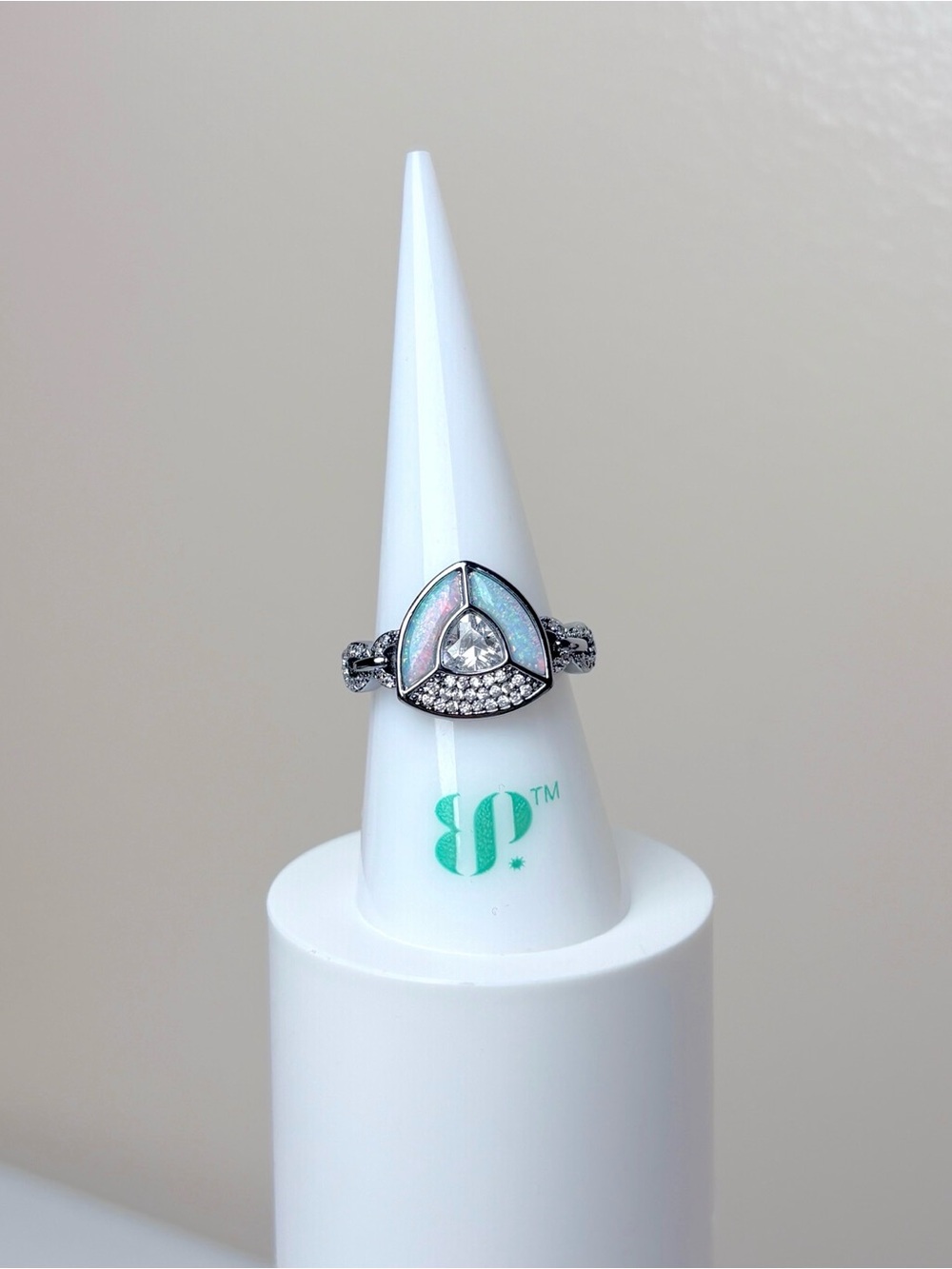 New Bomb Party “Permission To Dazzle” Ring Size 8 RG93056